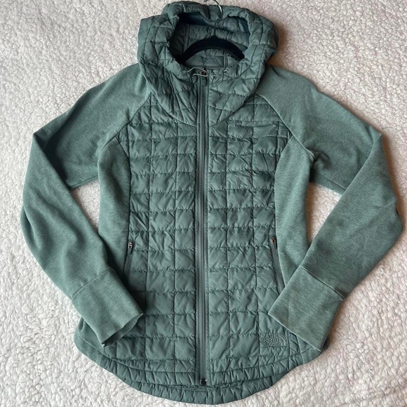 North Face puffer jacket with hood. Size small. Green teal color. - Picture 1 of 5